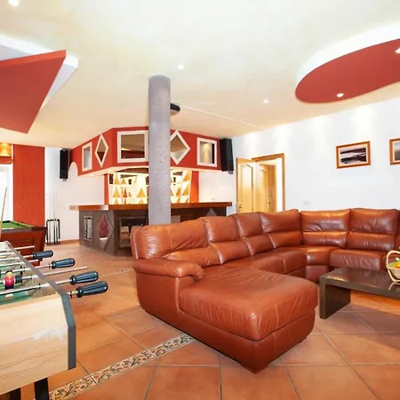 Superb Puerto Calero Casa Acentejo Dos 6 Bedrooms Pool Table Childrens Play Area Villa *